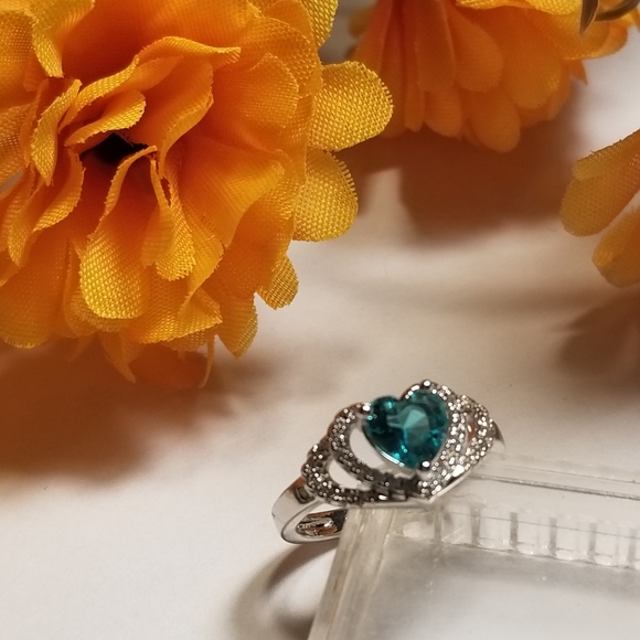 Pretty 925 Green Zircon Ring - Picture 7 of 8